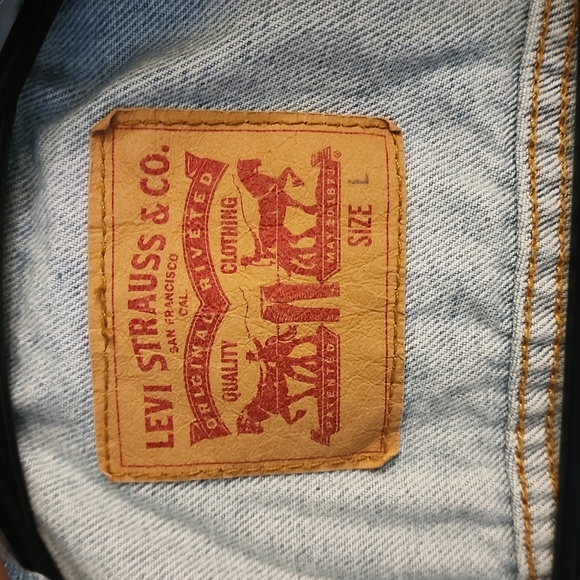 LEVIS DENIM VEST - Picture 3 of 4